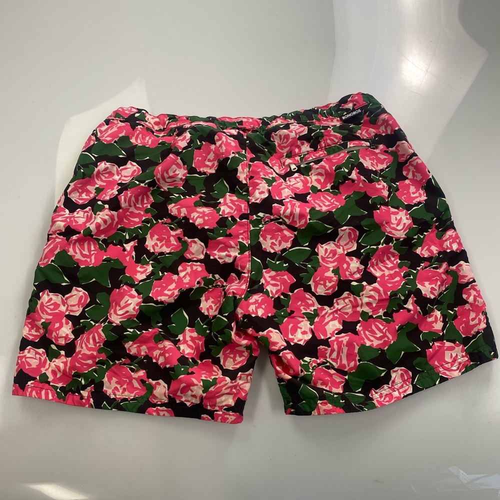 BONOBOS “Pink Roses Beach Shorts” p24-37 - Picture 3 of 5